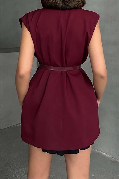 Kadın Bordo Kemerli Kolsuz Blazer Yelek – Kruvaze Yaka, Cepli, Şık Tasarım 