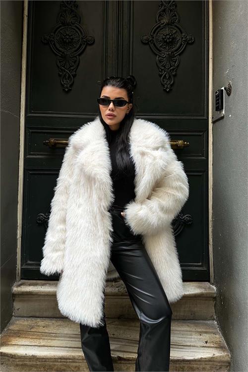 Kadın Ekru Astarlı Düğmeli Oversize Kürk Kaban HSZ002 