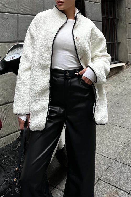Kadın Ekru Peluş Oversize Düğmeli Ceket HSZ026 