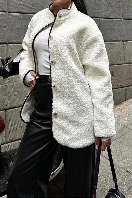 Kadın Ekru Peluş Oversize Düğmeli Ceket HSZ026 