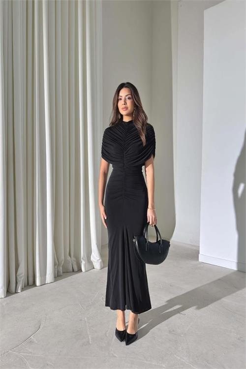 Kadın Siyah Büzgü Detaylı Yüksek Yaka Uzun Sandy Kumaş Elbise HSZ066 